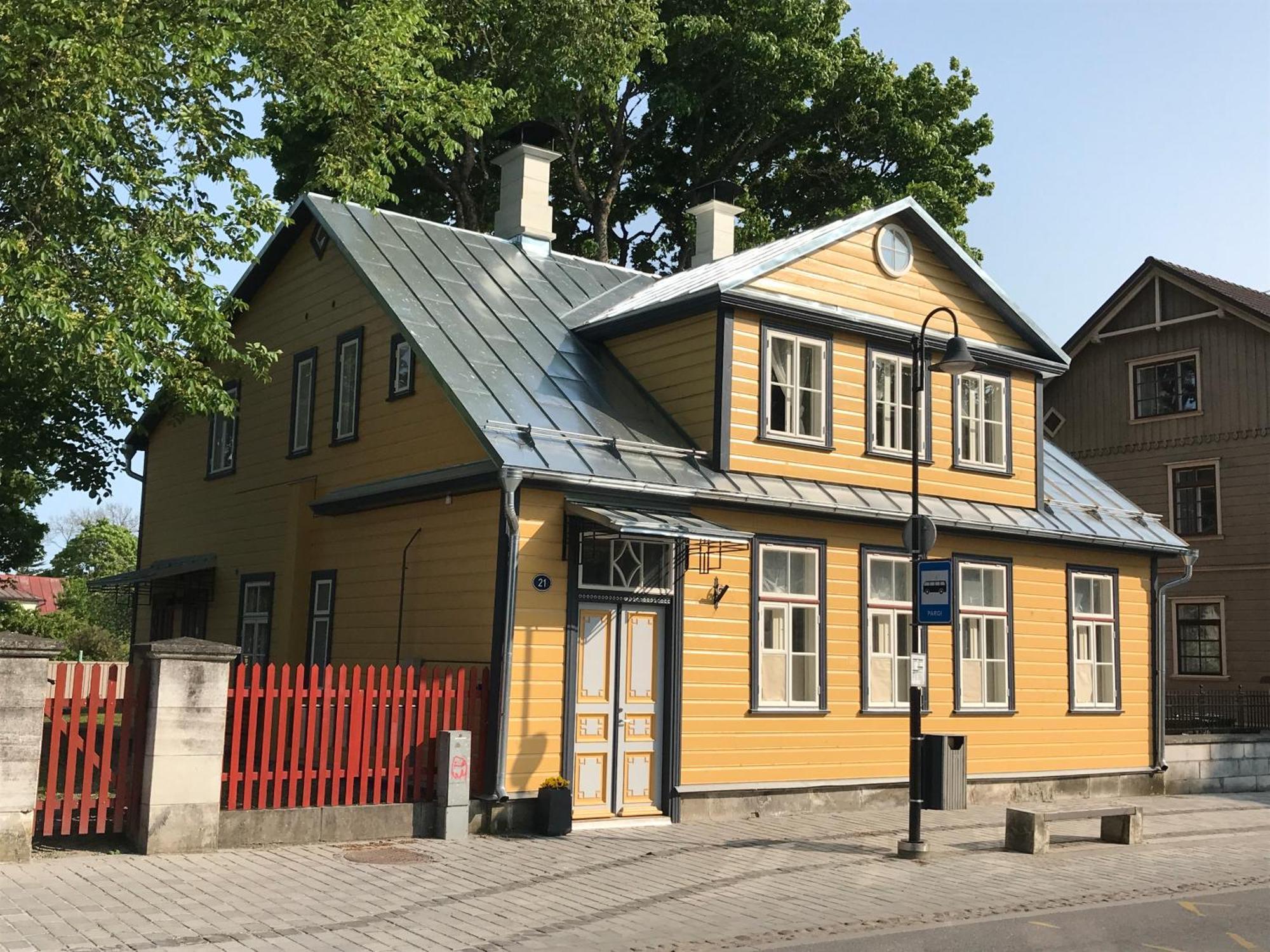 Lossi Apartment Kuressaare Exterior foto